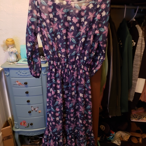 Dress - Picture 2 of 3